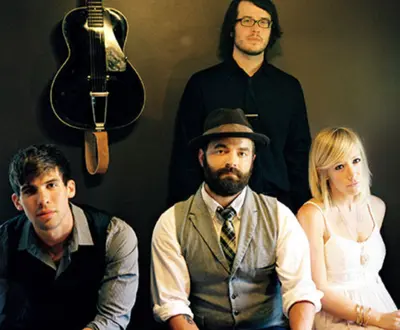 Drew Holcomb & The Neighbors