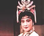 郑健英