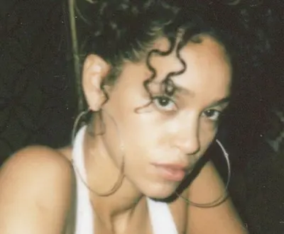 Izzy Bizu