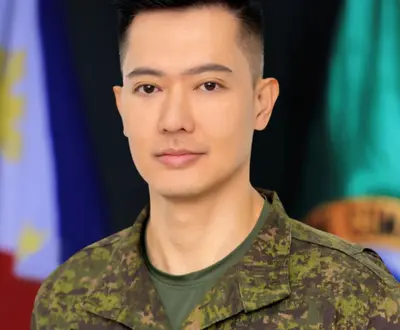 Ronnie Liang