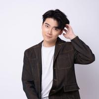 李昊轩演  员头像