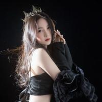 章露演员头像