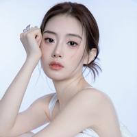 杨了演员头像