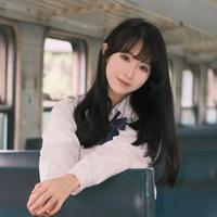 何璐瑶演员头像
