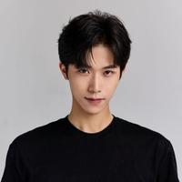 尹洋演员头像