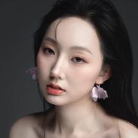 邵镥铧演员头像