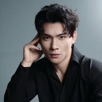 何李演员头像