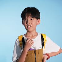 何铭轩演员头像