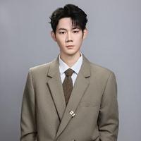 白露演员头像