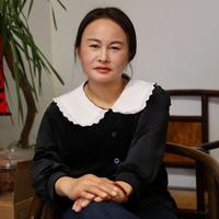 南美红演员头像