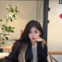 龙佳怡演员头像