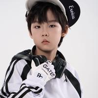 杨书鑫演员头像