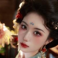 张洛嘉演员头像