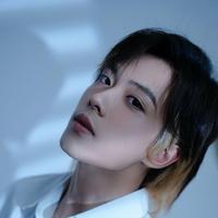 胡艺耀演员头像