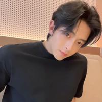 纪君演员头像