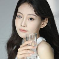 李幸凝演员头像