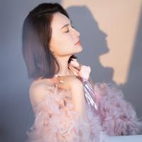 李文演员头像