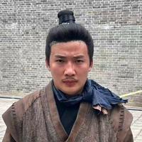 侯世廷演员头像