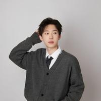 郑锦山演员头像