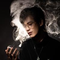 黎万演员头像