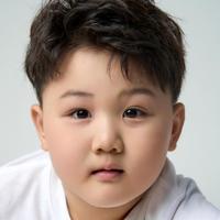 熊子铭演员头像