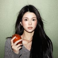 龙斯盈演员头像
