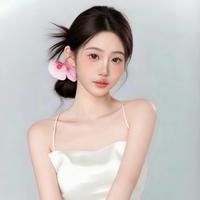 邹依凝演员头像