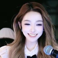 李子绮演员头像