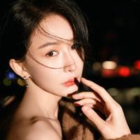 郏莉莉演员头像
