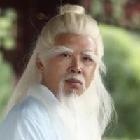 仲运龙演员头 像