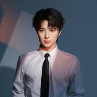 屈浩野演员头像