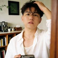 小黑演员头像