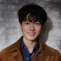 王威演员头像