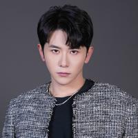 李艺铭演 员头像