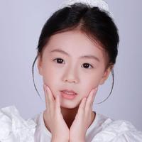 芮贝卡演员头像
